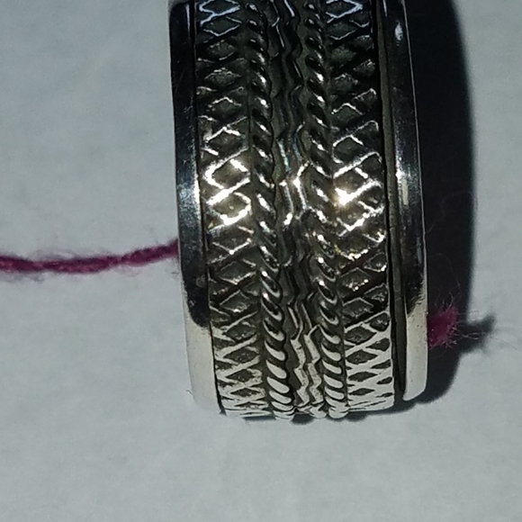 Sterling Silver spinner ring - Picture 5 of 5